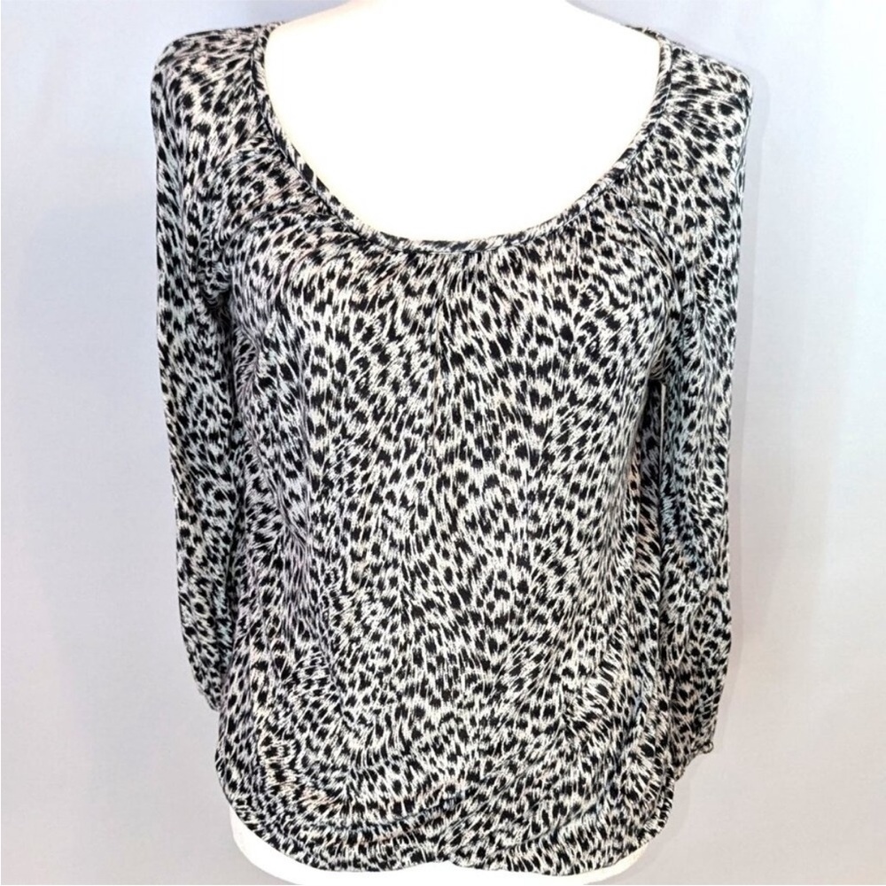 MICHAEL Michael Kors | Scoop Neck Black & White Leopard Print Top | Size	Medium